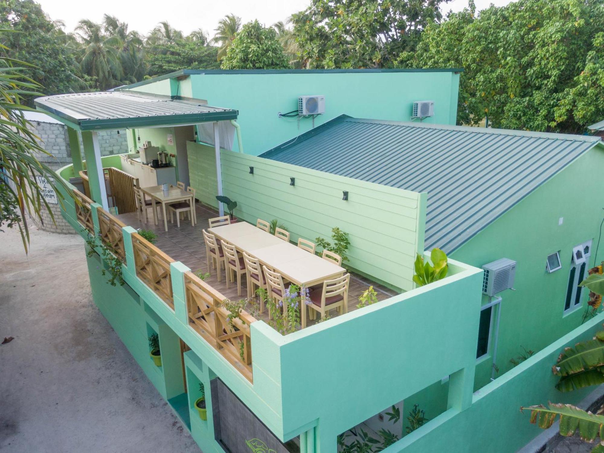 Turtle Maldives - Your Gateway To The Beach & Marine Adventures Await! Omadhoo Eksteriør billede